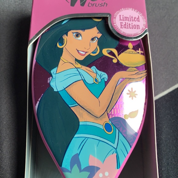 Disney Princess Jasmine Limited Edition Wet Brush - Picture 2 of 3